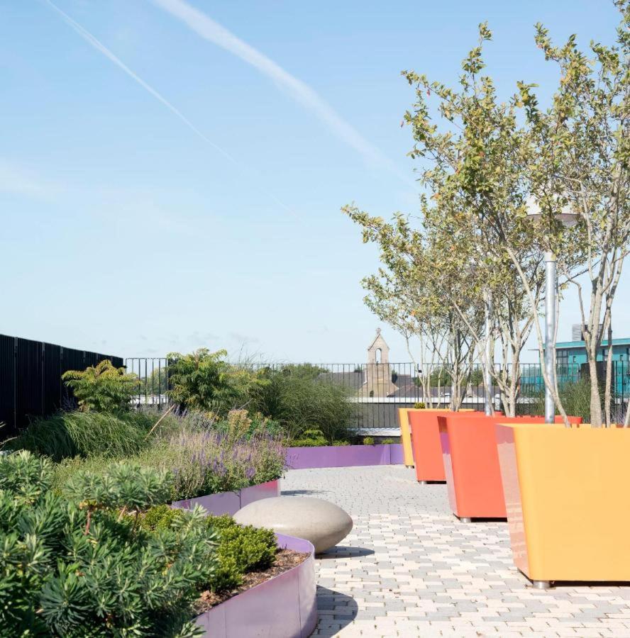 Modern Single En-Suite Bedrooms In 5 Bedroom Apartments, Dublin City Centre - Dorset Point Exterior foto